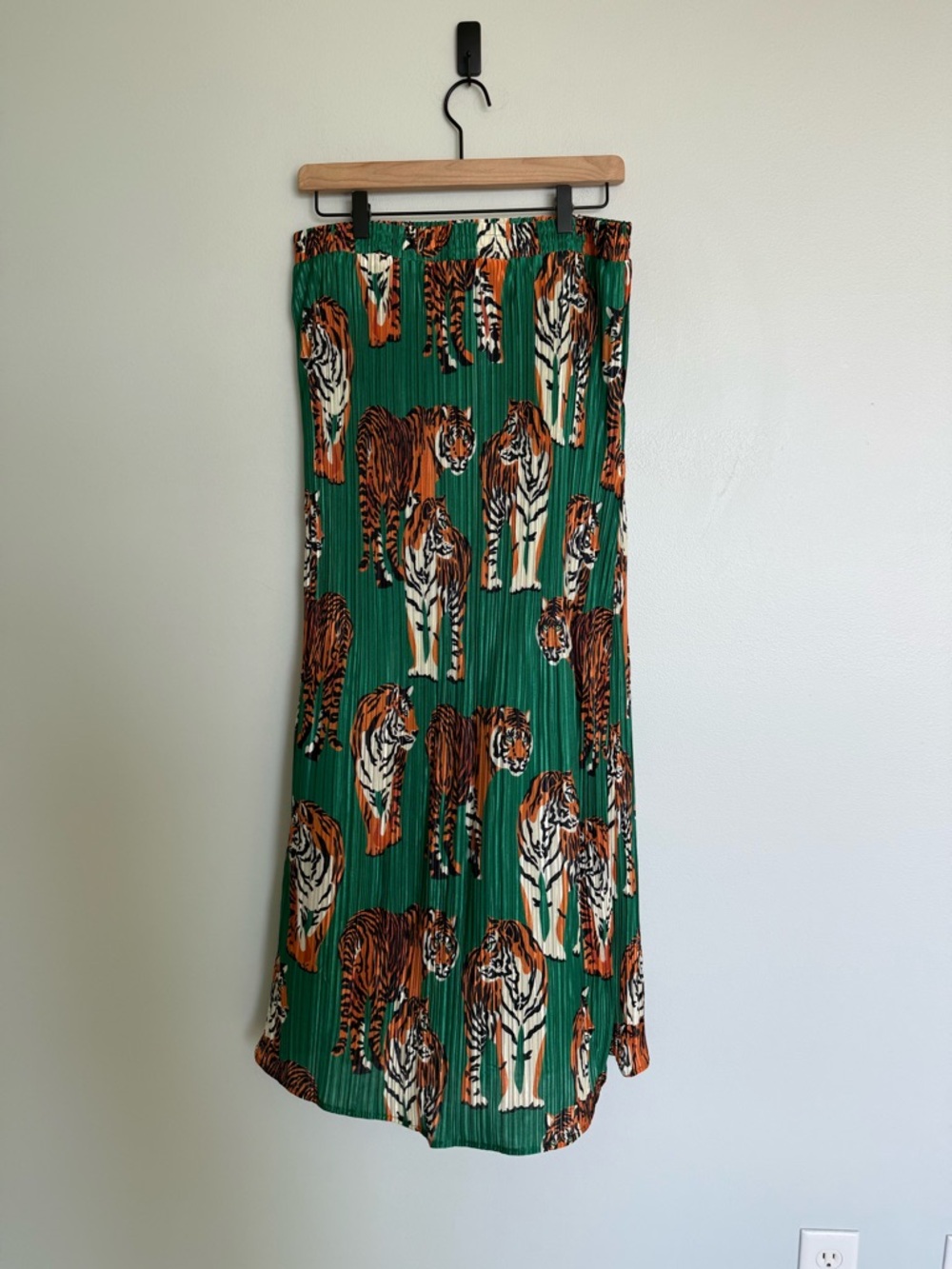 Dressed in Lala Santorini Midi Plisse Pleated Skirt in Green Tiger Tales Print - Picture 9 of 12